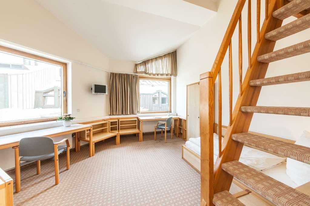 Garner - Akademie Hotel Kiel