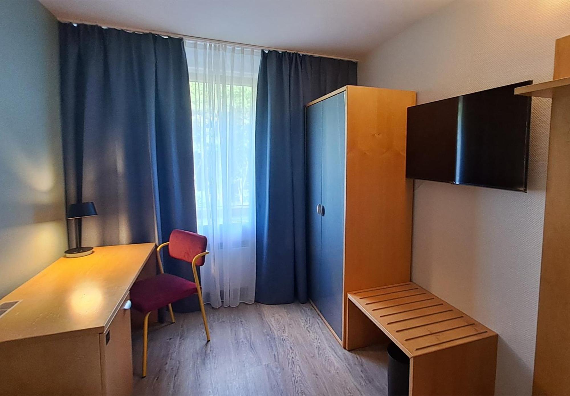 Garner - Akademie Hotel 2*